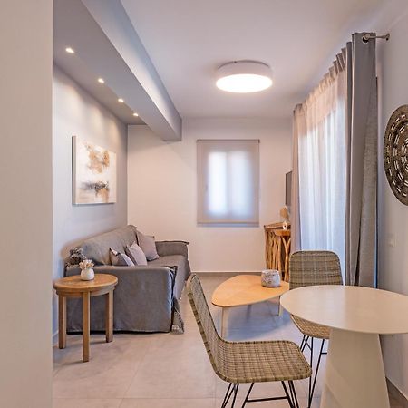 Brand New Flat Near De Bosset Bridge, Argostoliアパートメント エクステリア 写真