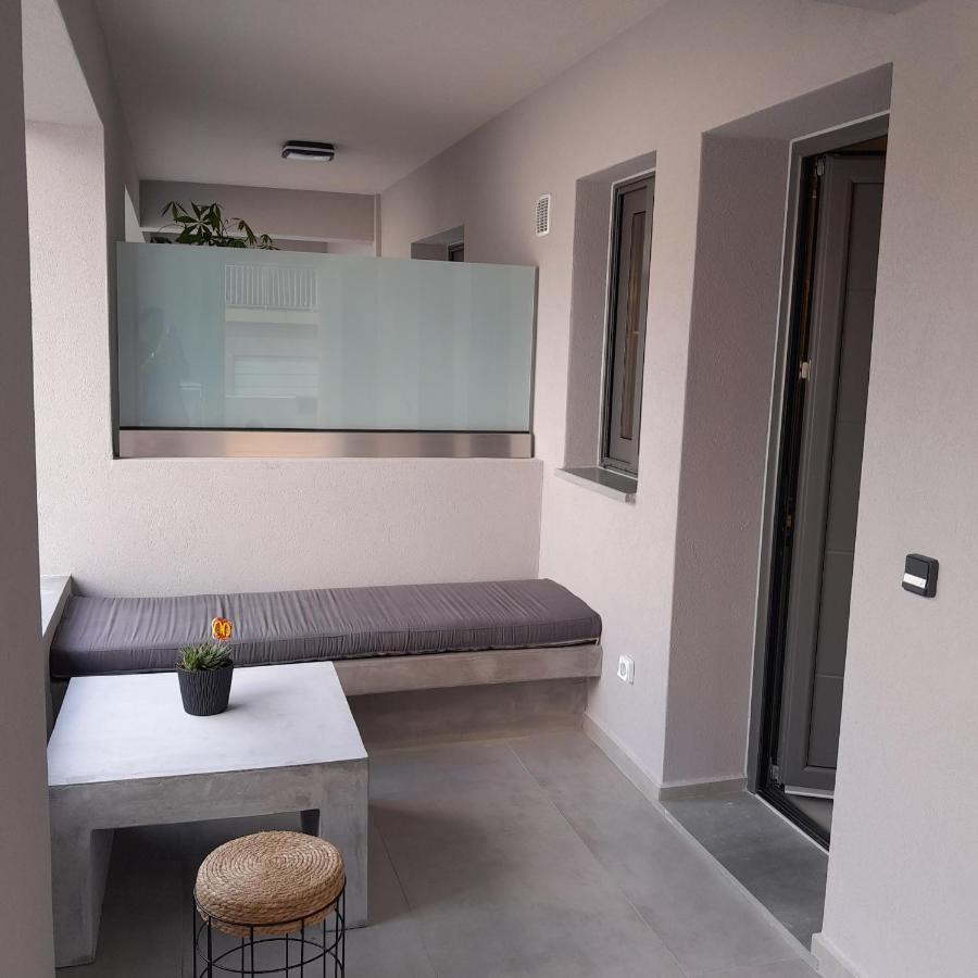 Brand New Flat Near De Bosset Bridge, Argostoliアパートメント エクステリア 写真