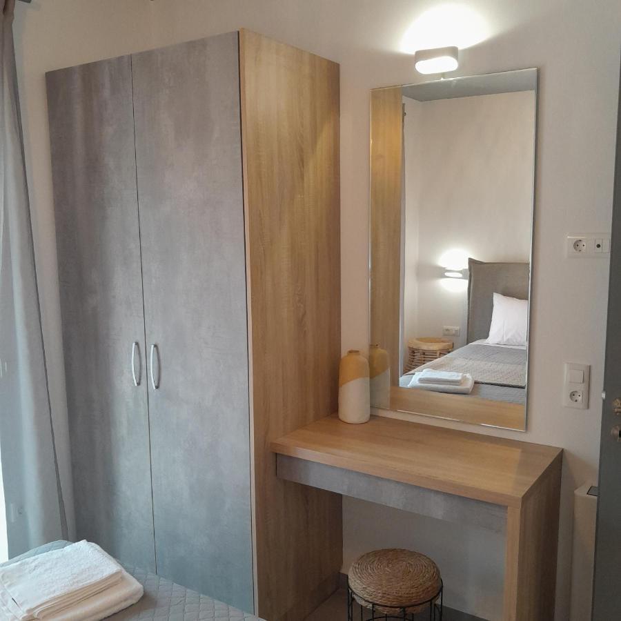 Brand New Flat Near De Bosset Bridge, Argostoliアパートメント エクステリア 写真