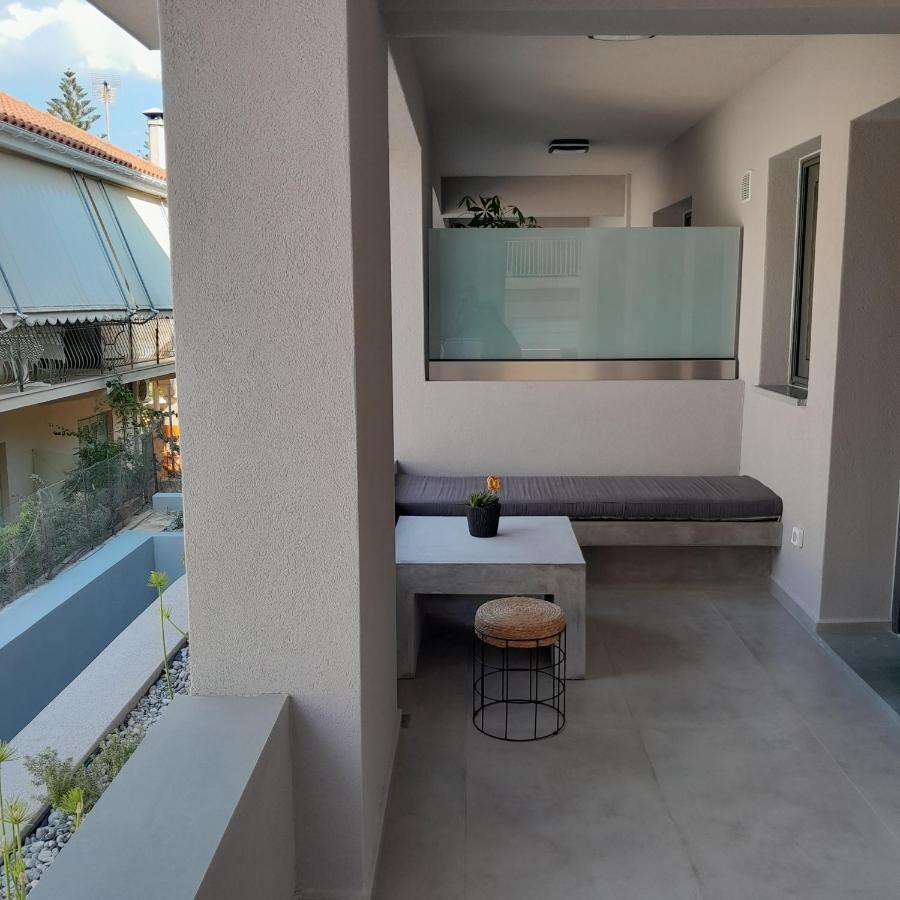 Brand New Flat Near De Bosset Bridge, Argostoliアパートメント エクステリア 写真