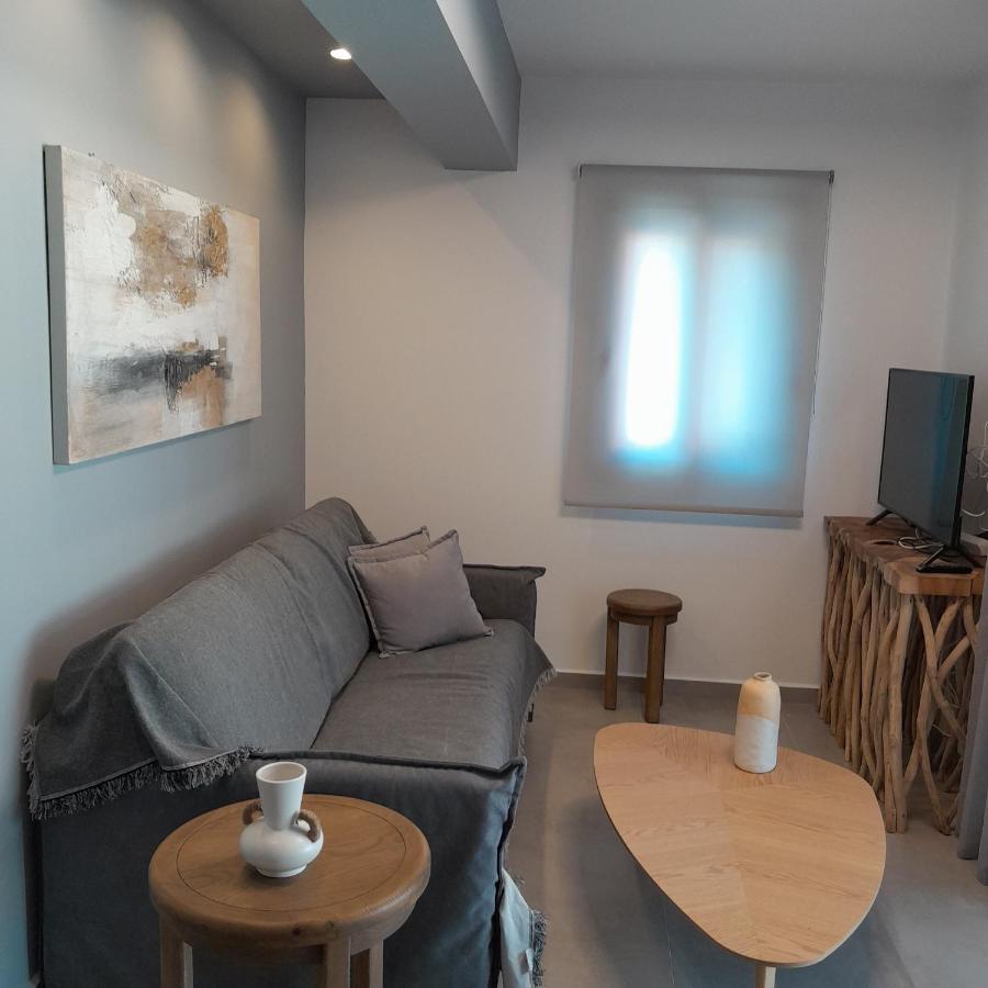 Brand New Flat Near De Bosset Bridge, Argostoliアパートメント エクステリア 写真