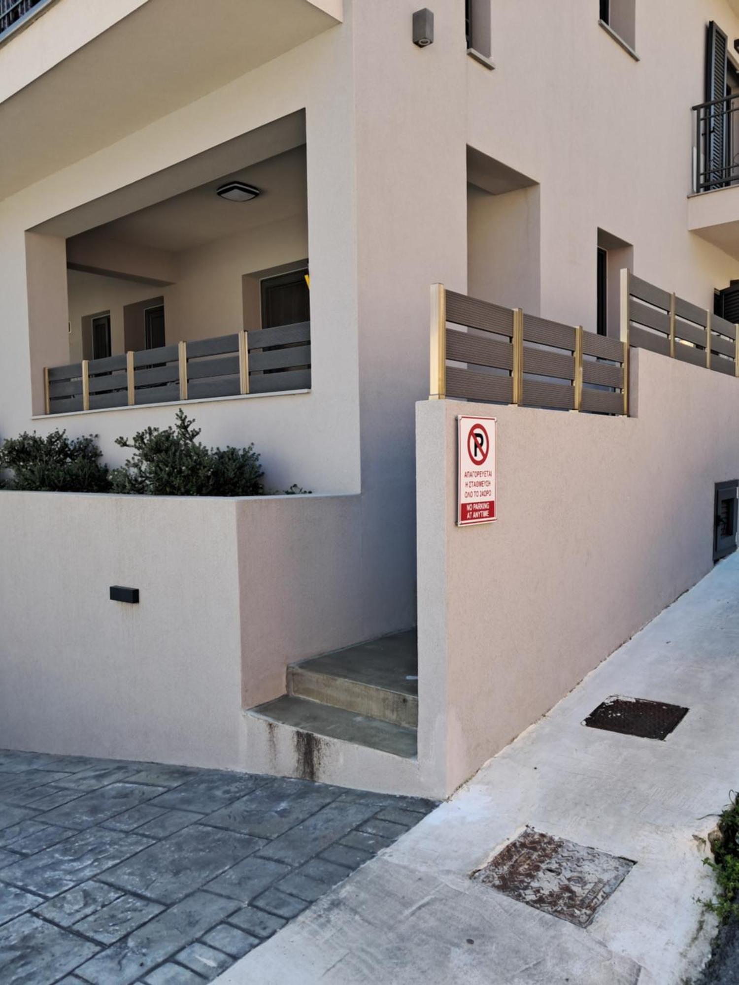 Brand New Flat Near De Bosset Bridge, Argostoliアパートメント エクステリア 写真